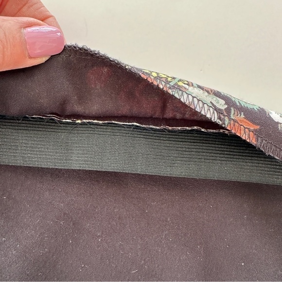 Philosophy pencil  skirt, midi length, in a floral print, unlined - Picture 8 of 11